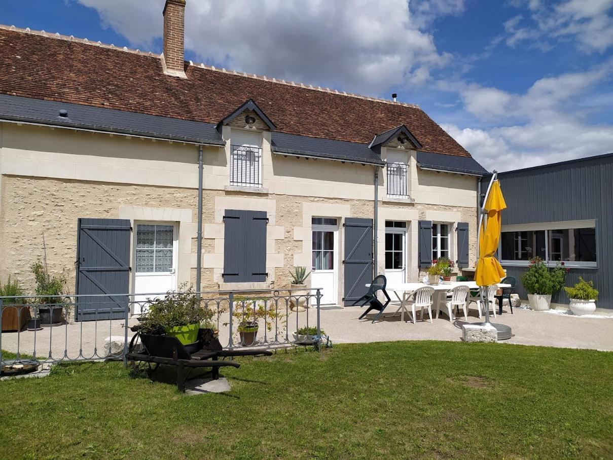 Les Ormeaux Hotel Oisly Exterior photo
